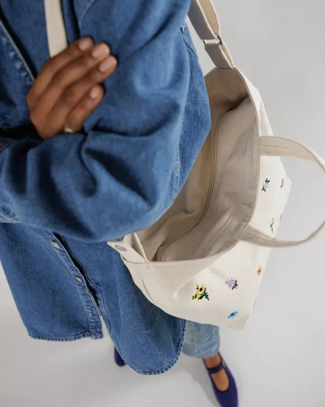 Horizontal Zip Duck Bag - Embroidered Ditsy