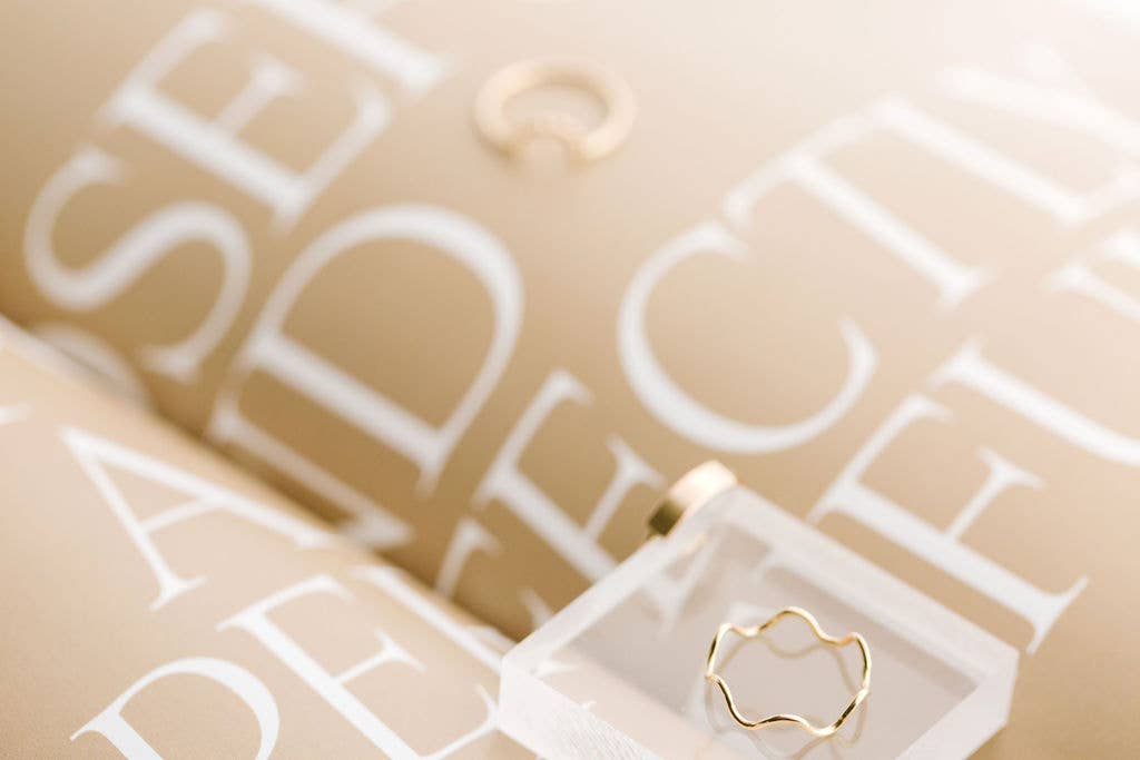 Wiggle Wavy Ring / Gold