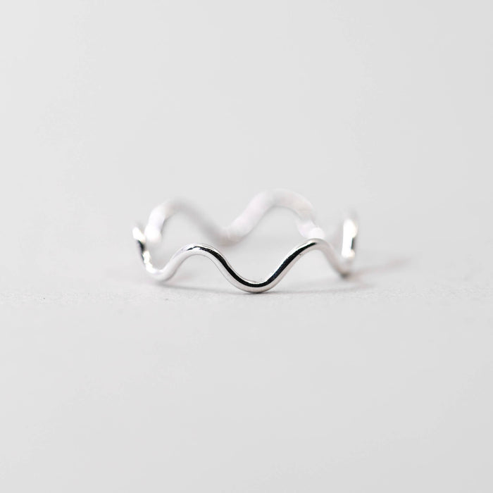 Wiggle Wavy Ring / Silver