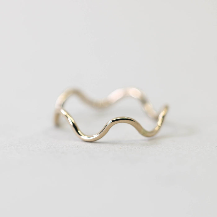 Wiggle Wavy Ring / Gold