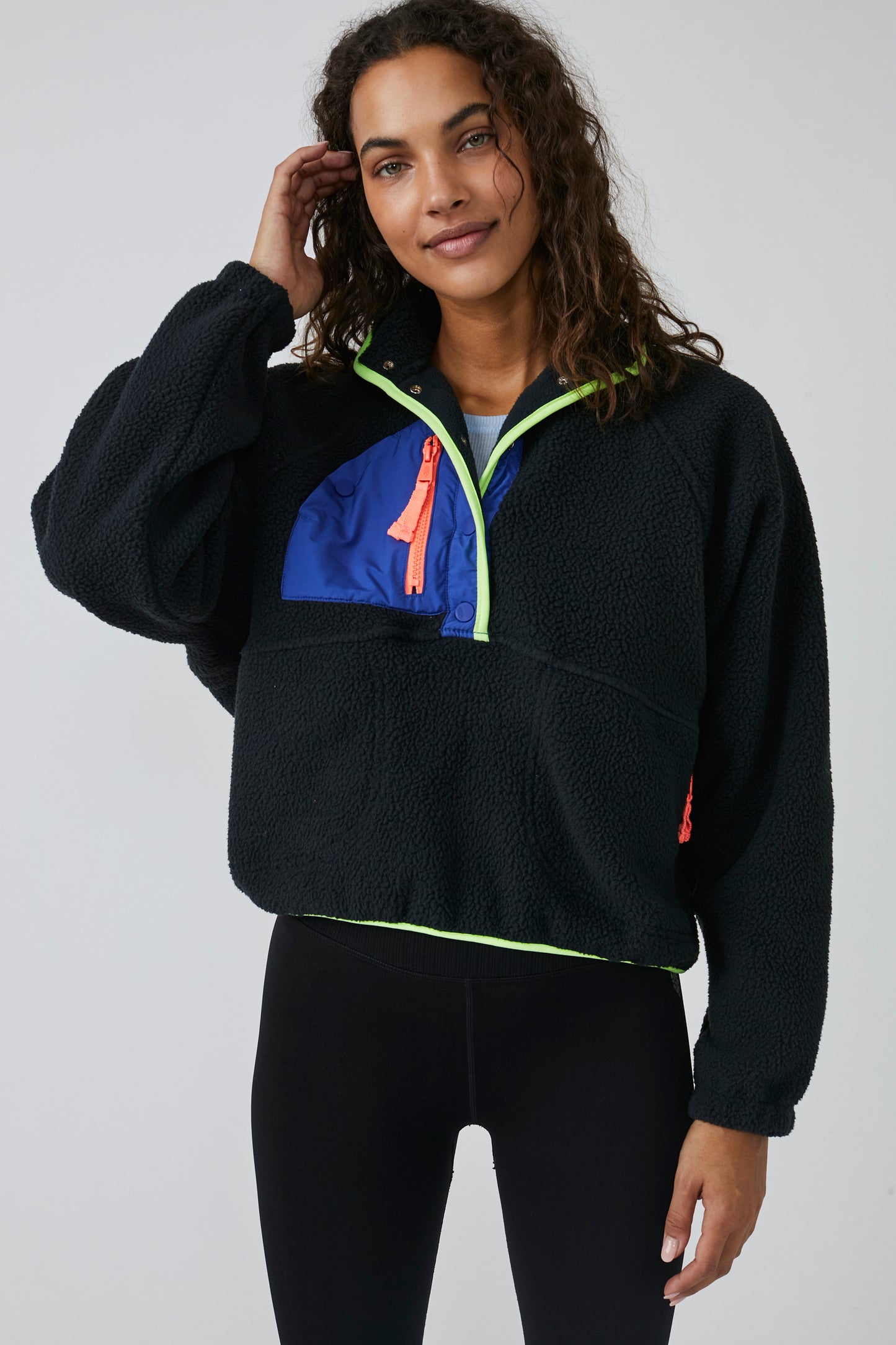 HIT THE SLOPES PULLOVER C