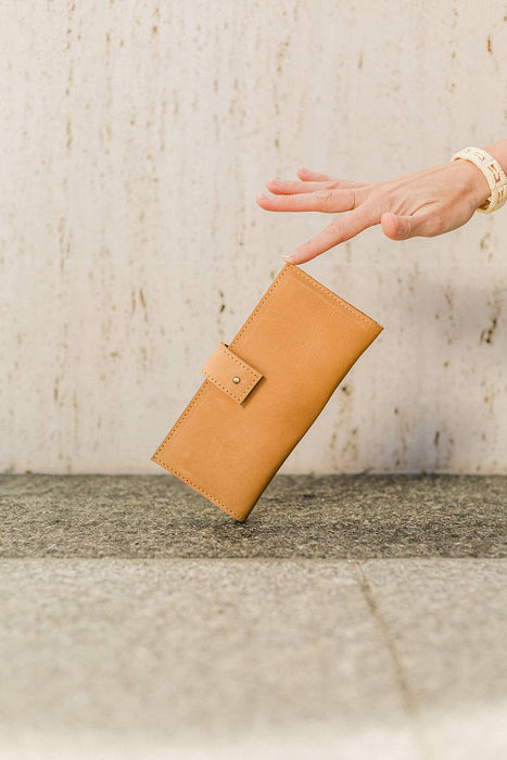 Leather Wallet in Caramel