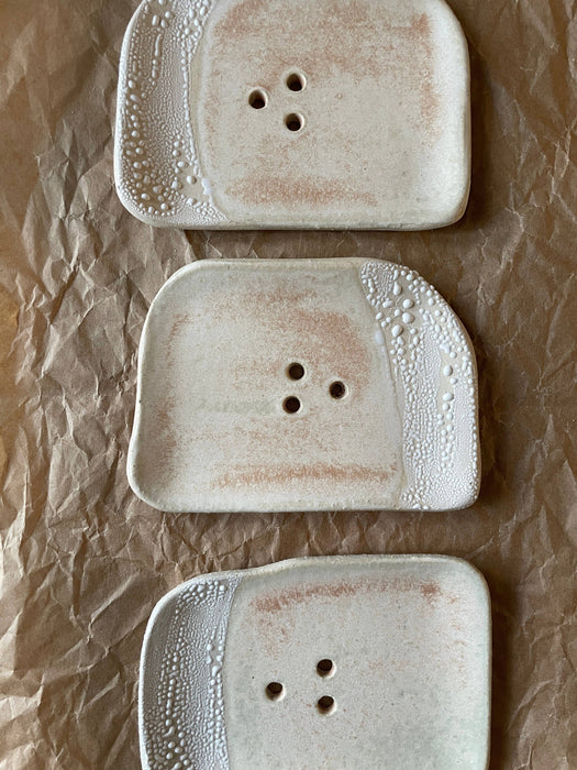 Handmade Ceramic Soap Dish – Himalayan Salt