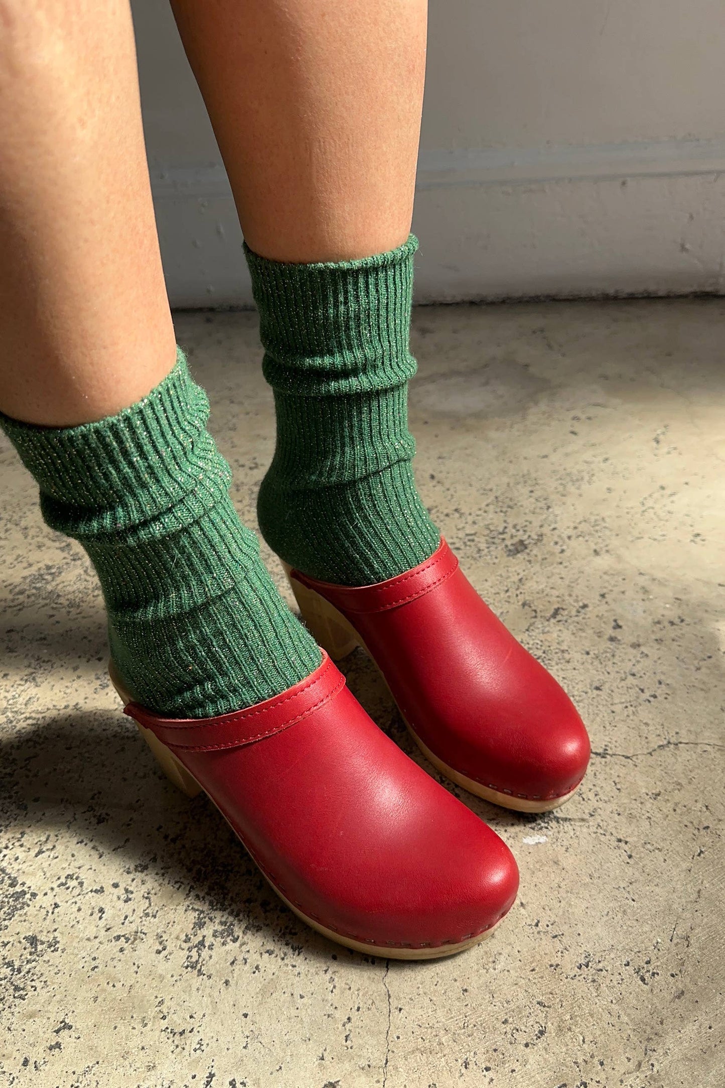 Winter Sparkle Socks: Evergreen