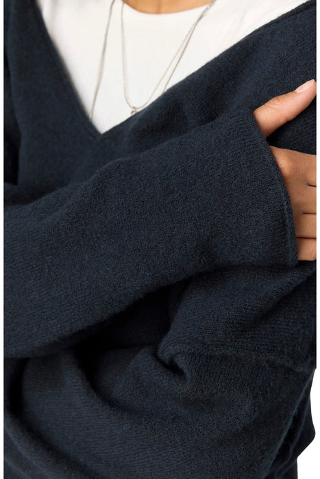 See Me V-Neck Knit Pullover