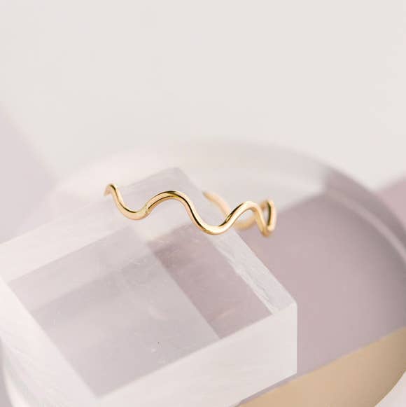 Wiggle Ring in Gold